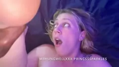 Oynat Chloe Sparkles özensiz bir ırklararası oral seks veriyor ve bu hardcore amatör videoda beni sert fışkırtıyor