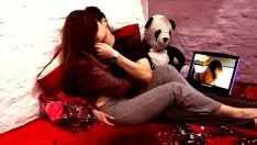 تشغيل يقوم اثنان من الأزواج الهواة بالتصوير عند Freeting Web