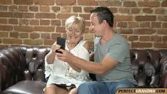 Redare Batrana De 72 De Ani Face Filme Porno Cu Un Nepot Dotat