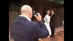 Afspelen Hij weet hoe hij eraan moet zuigen en doet het met grote elegantie