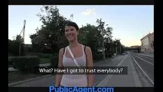 Odtwórz Filmy Xnxx z Nicoletą Luciu uwielbia seks oralny