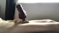 Afspelen Bad Dragon Toy Bukkake: GriffsxH's hete solo-masturbatiesessie met Hazel