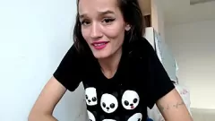 Redare Adoră-mi picioarele și suge-mi degetele - Extreme Femdom Foot Worship