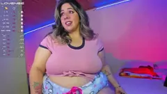 Afspelen Mollige BBW Coraline Latijn wordt nat en wild op webcam