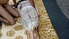 تشغيل ليلة مشبعة بالبخار مع Punjabi Step-Ament: Full HD ، صوت واضح