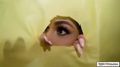 تشغيل Shemales الوشم Jade Venus و Ariel Demure في مجموعة من السرجين البخاري